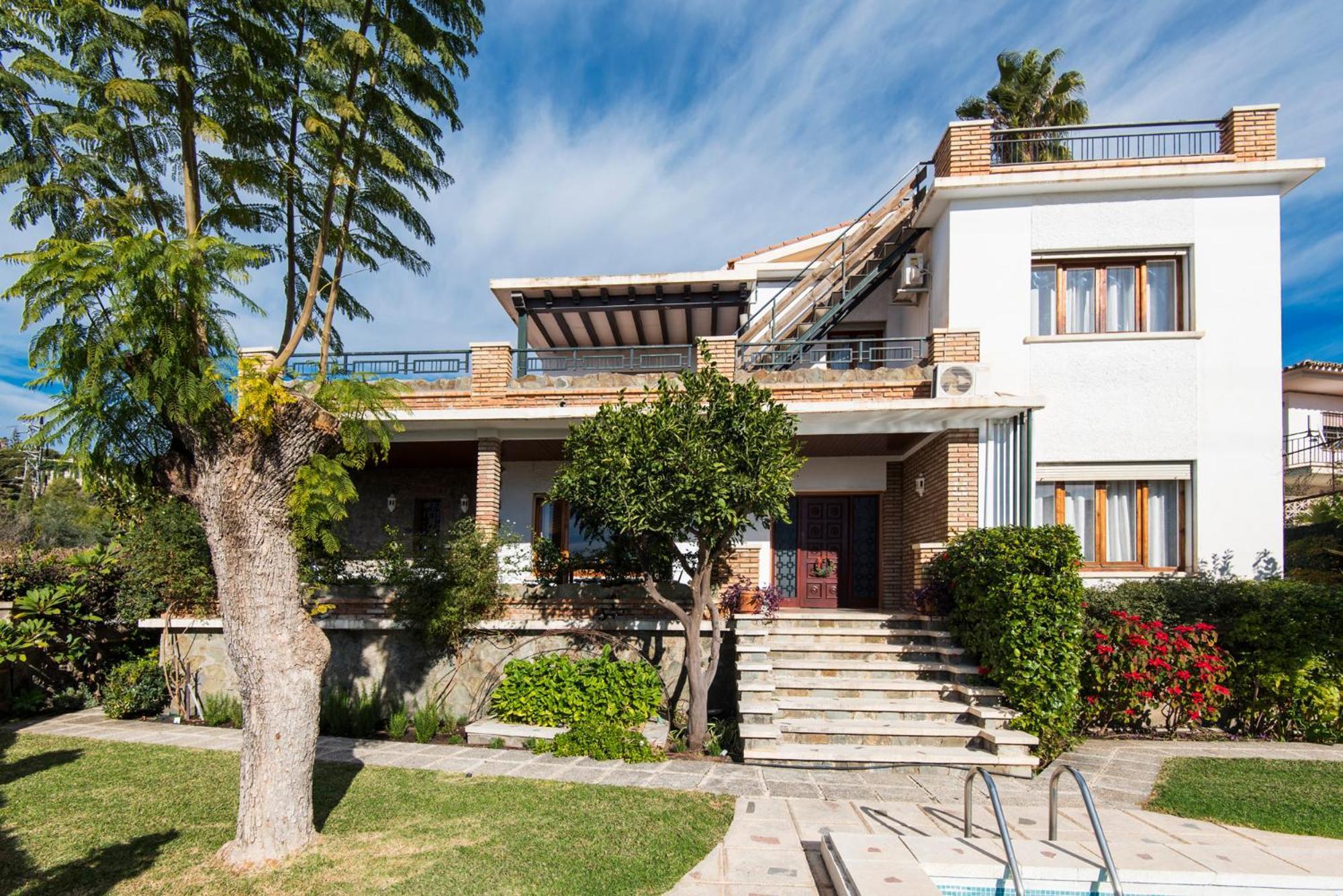 Queen Of The Ocean Villa: Stately Style House With Pool Malaga Ngoại thất bức ảnh
