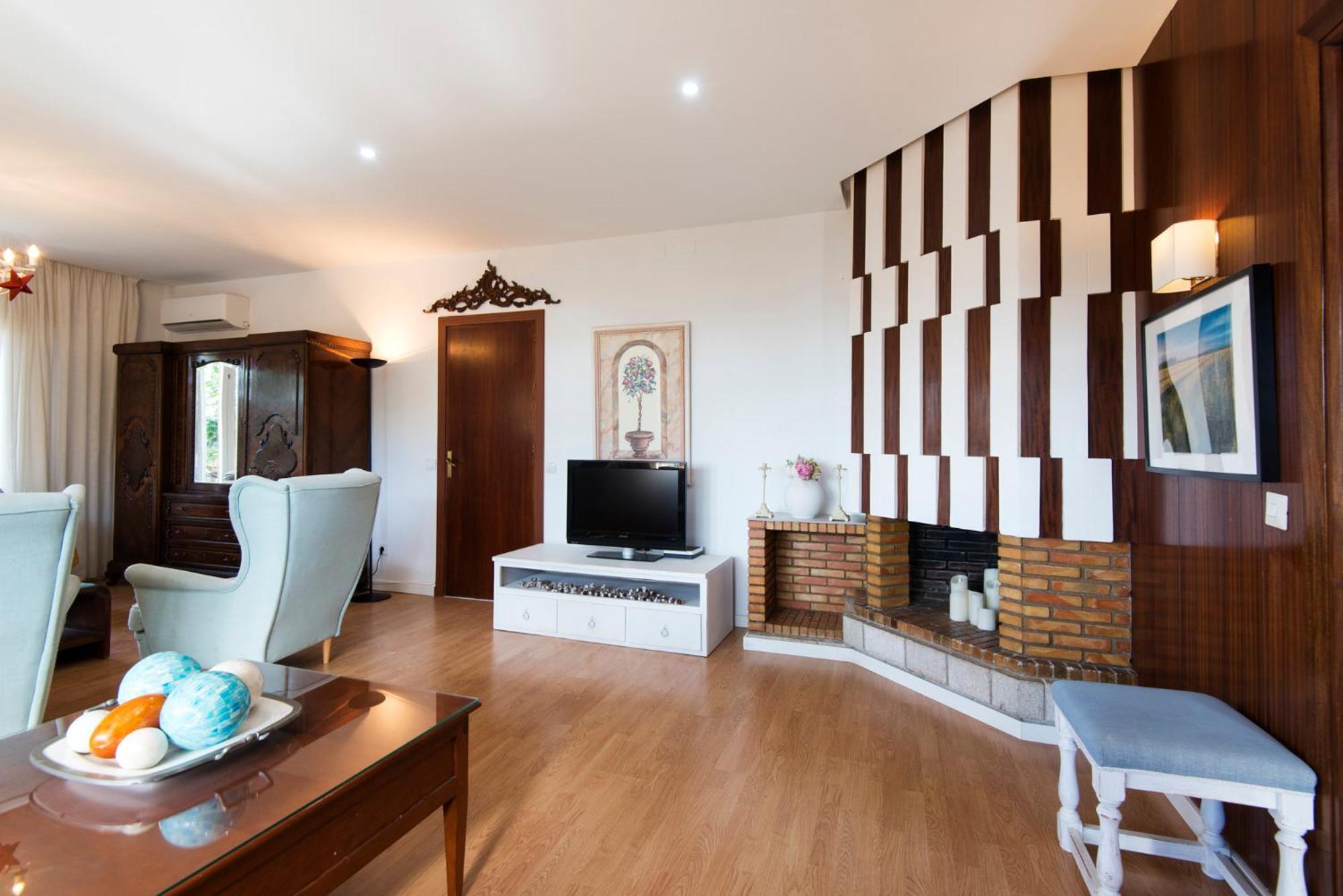 Queen Of The Ocean Villa: Stately Style House With Pool Malaga Ngoại thất bức ảnh